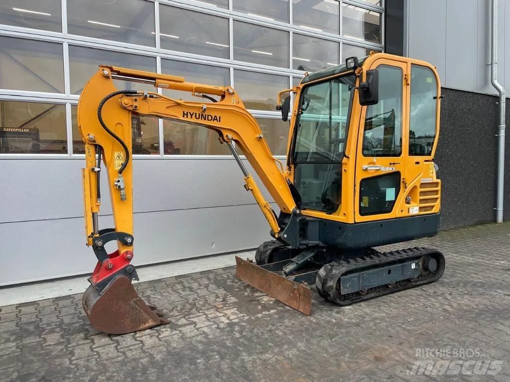 Hyundai Robex18 حفارات صغيرة أقل من 7 طن (حفارات صغيرة)