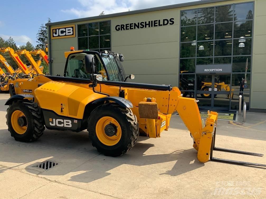 JCB 540V140 مناولات متداخلة