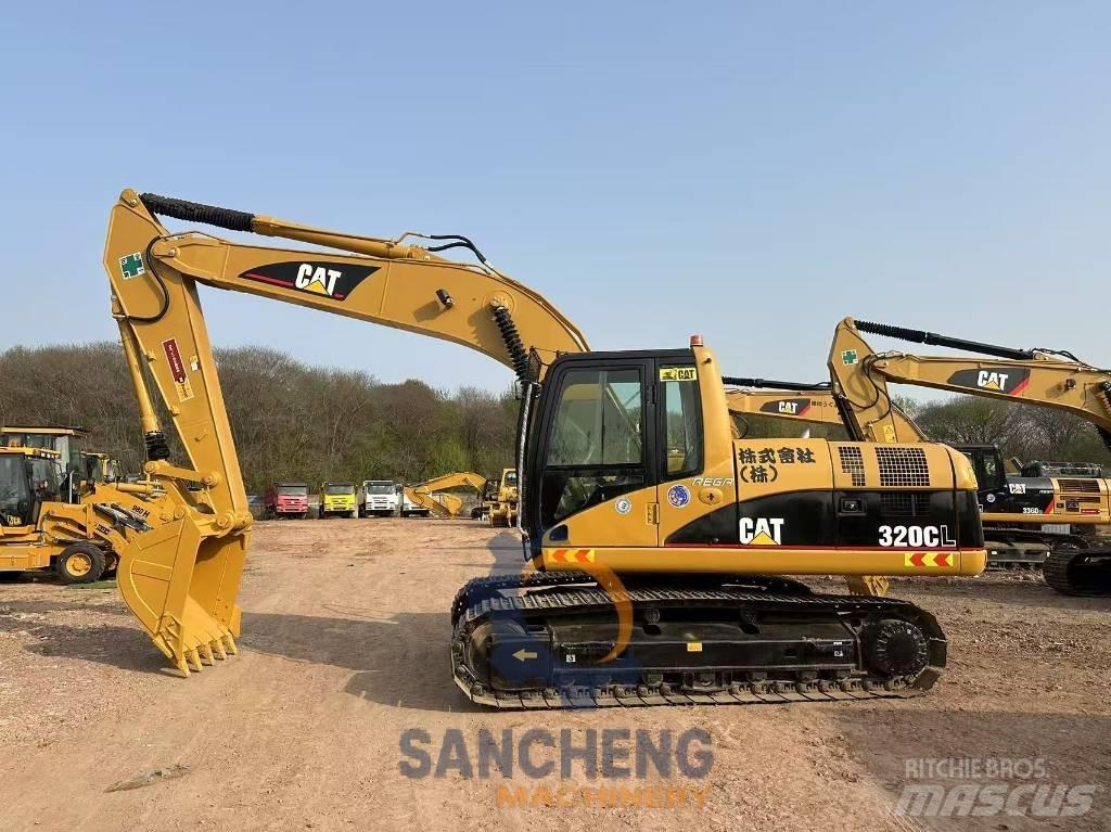 CAT 320 C L حفارات زحافة