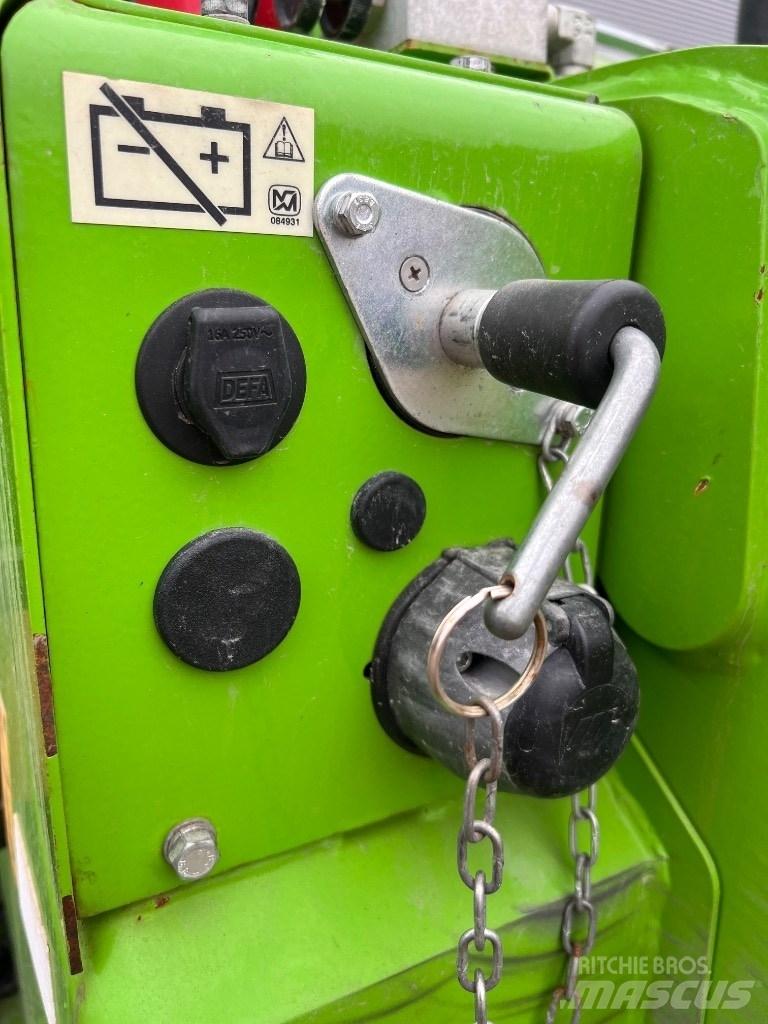 Merlo P 27.6TOP مناولات متداخلة