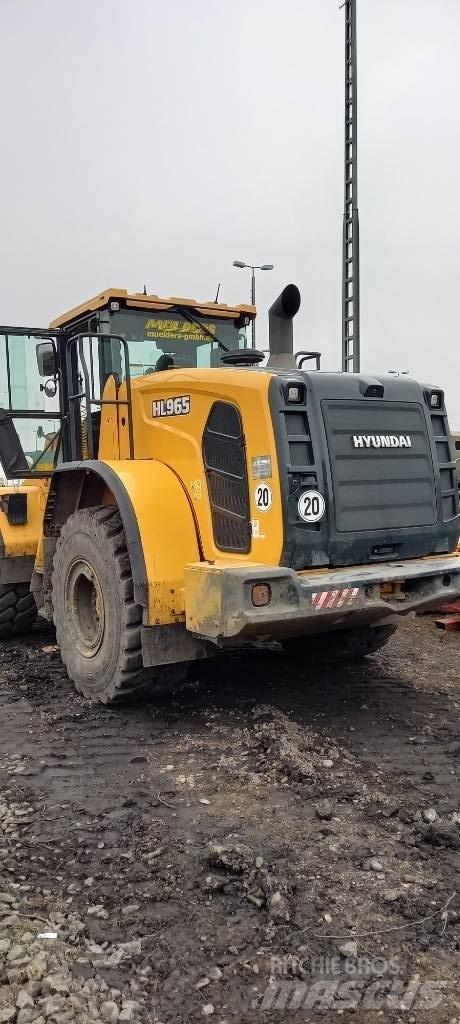 Hyundai HL 965 لوادر بعجل