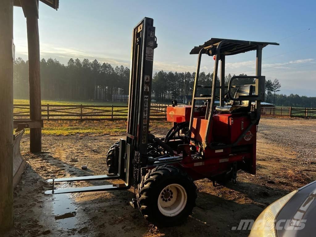 Moffett M5000 شاحنات ذات رافعات شوكية - أخرى