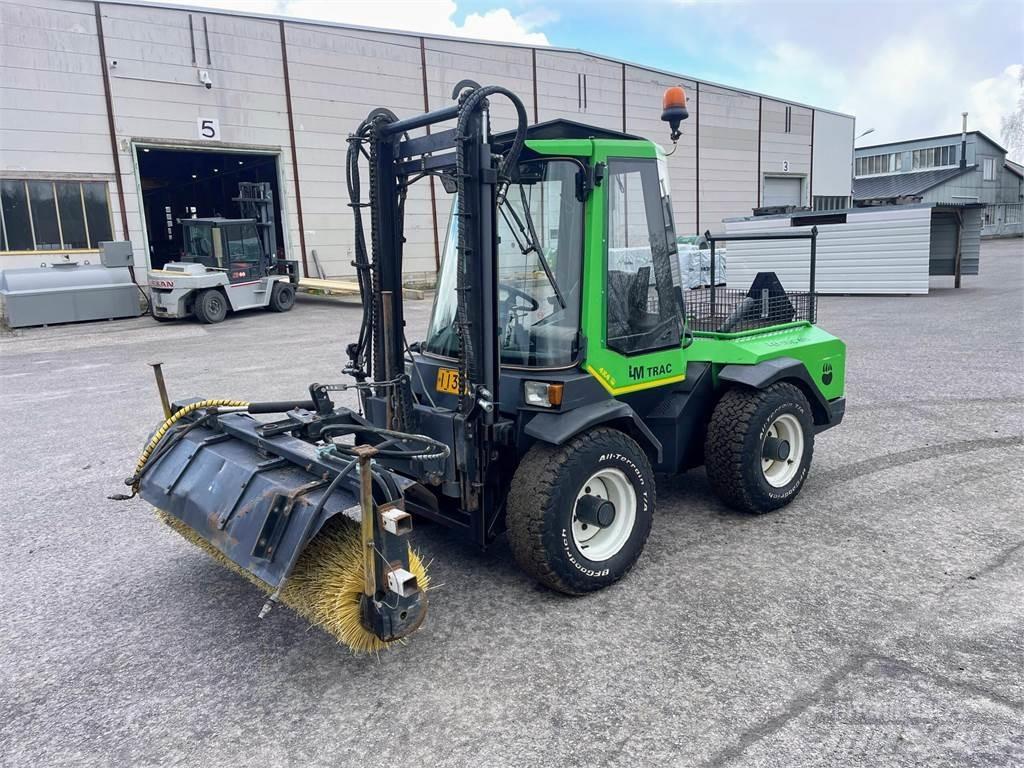 LM Trac 485 جرارات مدمجة