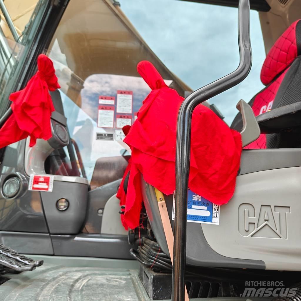 CAT 326D2 حفارات زحافة