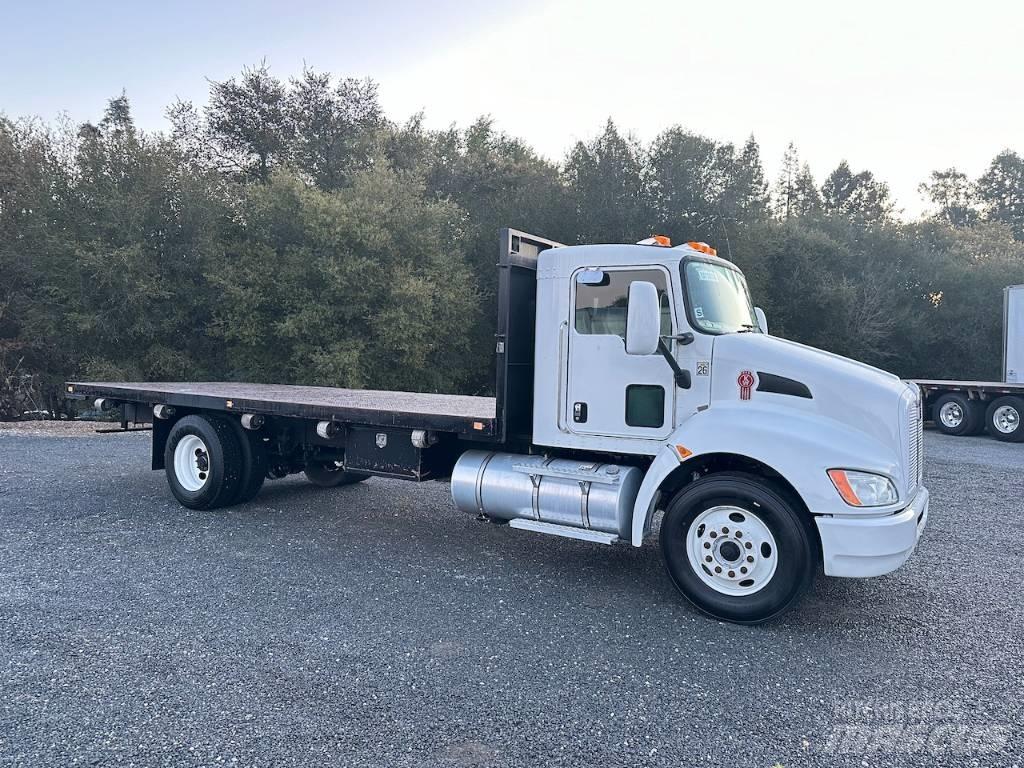 Kenworth T 270 شاحنات مسطحة/مفصلية الجوانب