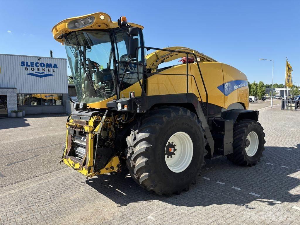 New Holland FR9050 علافات ذاتية الدفع