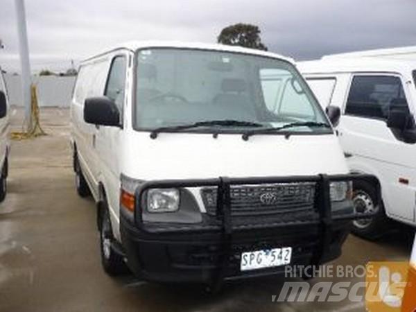 Toyota HIACE RZH113R شاحنة مقفلة