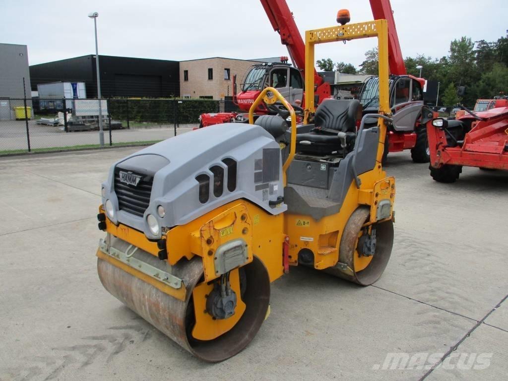 Hamm HD12VV (879) مداحل ثنائية الاسطوانة