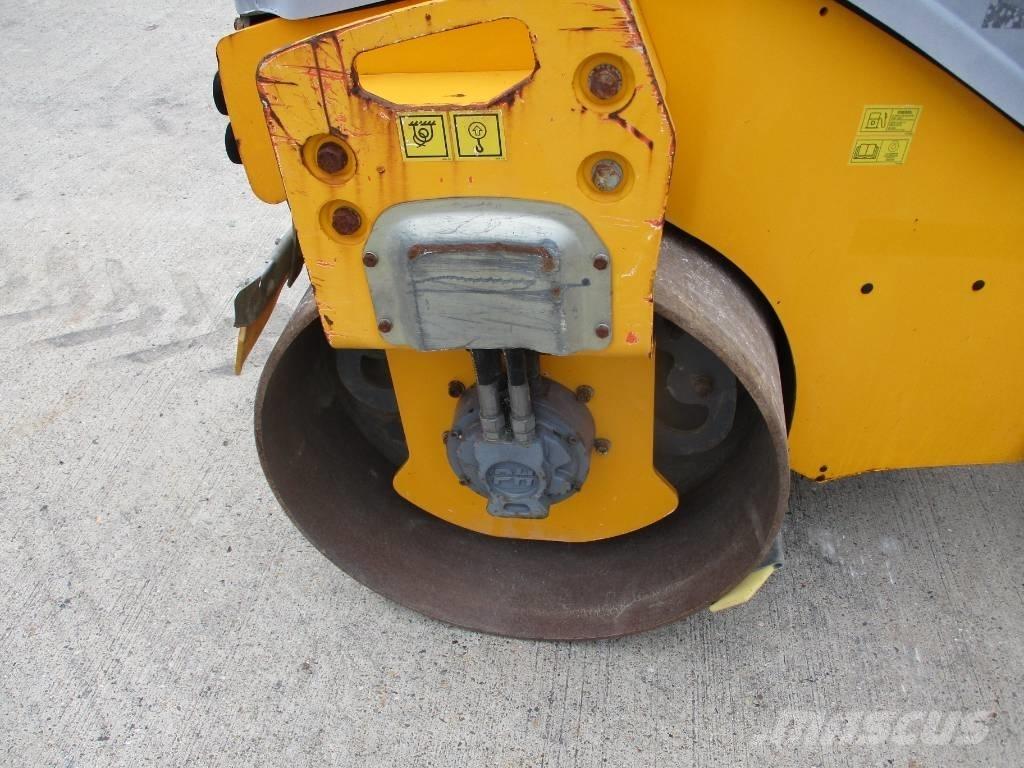 Hamm HD12VV (879) مداحل ثنائية الاسطوانة