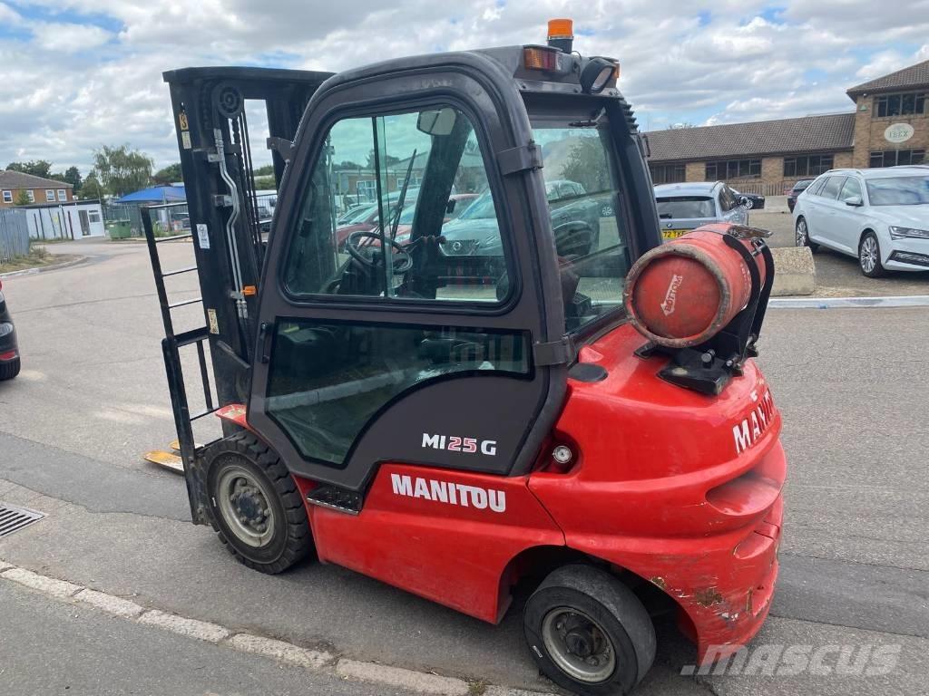Manitou MI 25 G شاحنات LPG