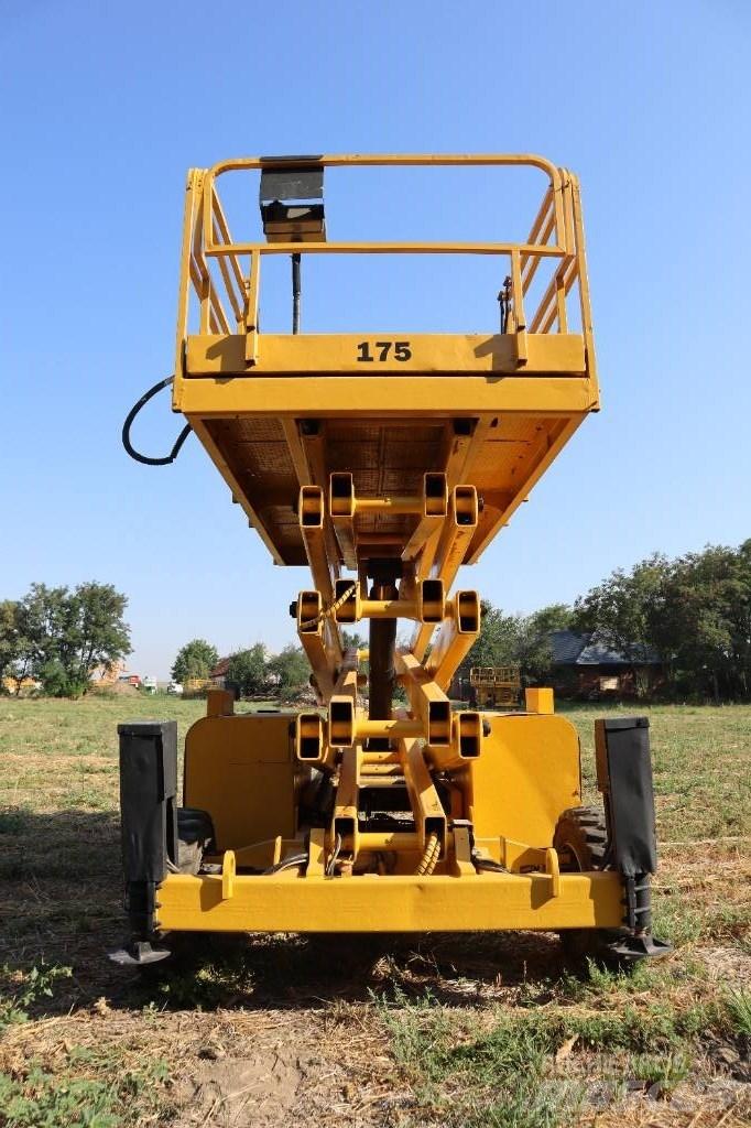 Haulotte H 15 SX رافعات مقصية الشكل
