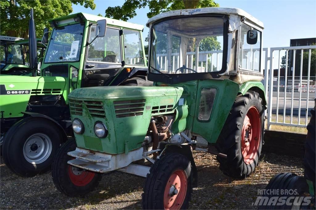 Deutz-Fahr D4006 الجرارات
