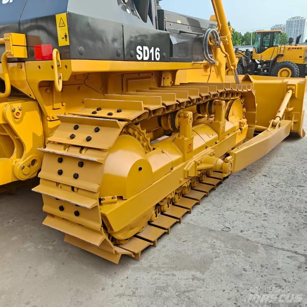Shantui SD 16 L معدات تمهيد الطرق
