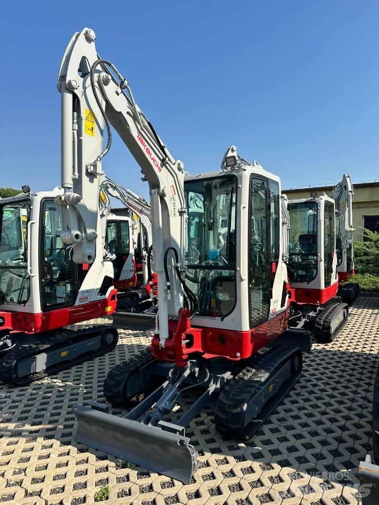 Takeuchi TB 225 V0 حفارات صغيرة أقل من 7 طن (حفارات صغيرة)