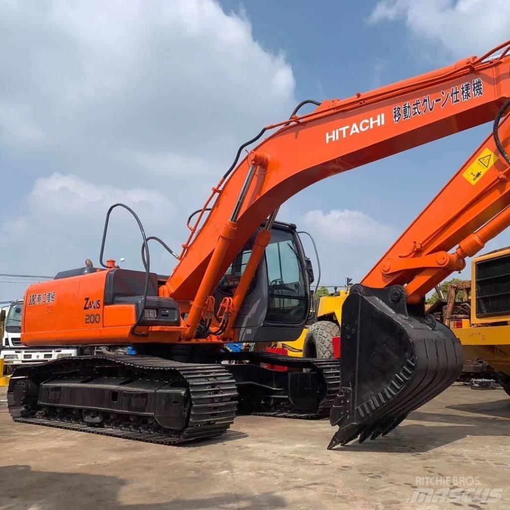 Hitachi zx200 حفارات زحافة