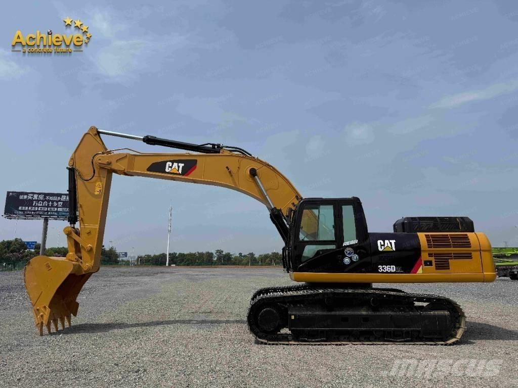 CAT 336D2L حفارات زحافة