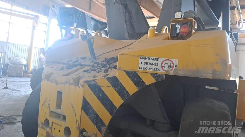  CVS F500.RS3 رافعات حاويات