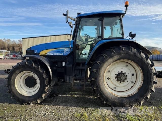 New Holland TM 190 الجرارات