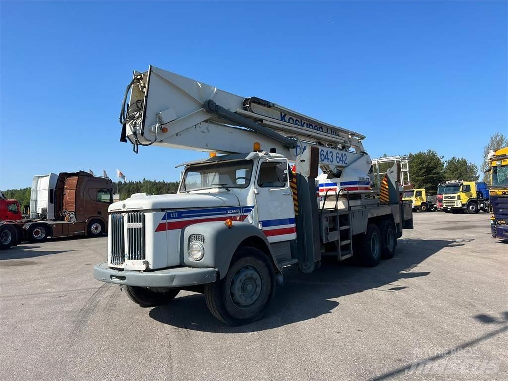 Scania 111 6X2 شاحنات الرافعات