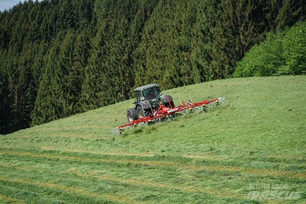Pöttinger Hit 8.91 مكابس وميبسات التبن