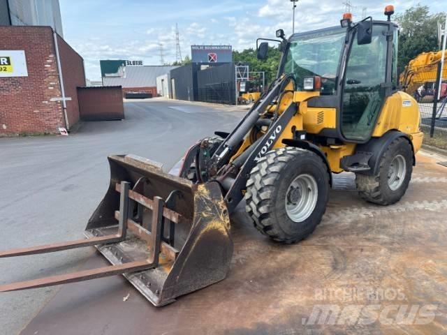 Volvo L 20 B لوادر بعجل