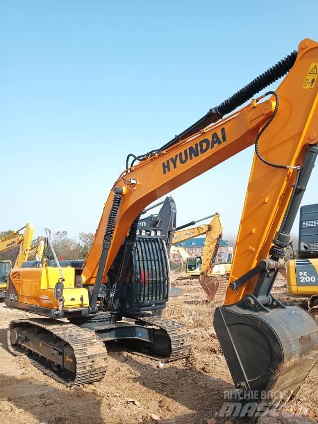 Hyundai R220-9 حفارات زحافة