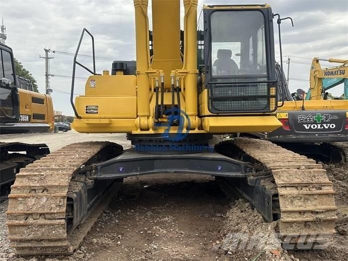 Komatsu PC450-8 حفارات زحافة