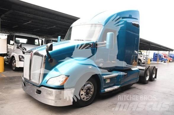 Kenworth T680 وحدات الجر