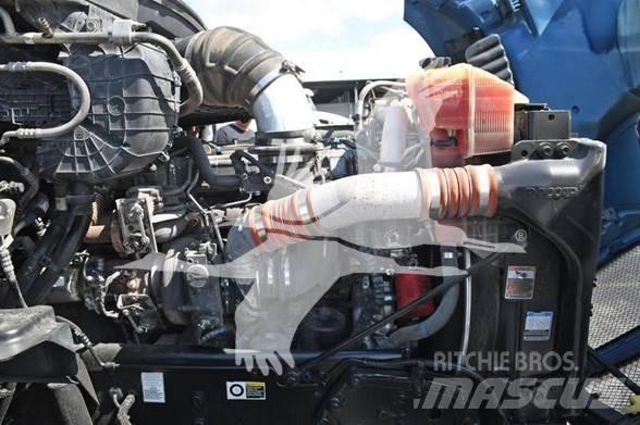 Kenworth T680 وحدات الجر