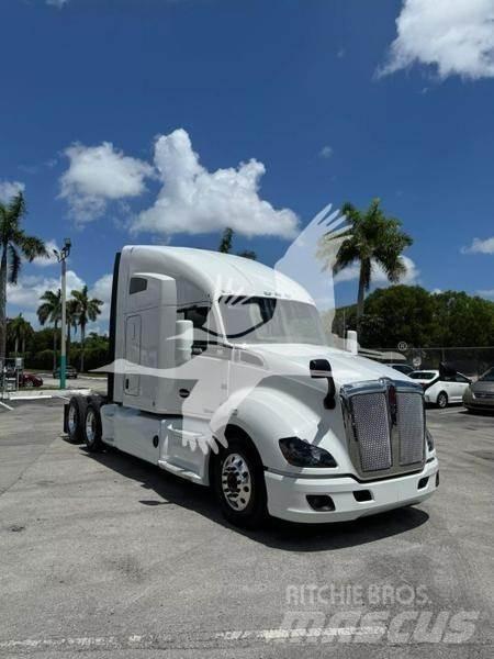 Kenworth T680 وحدات الجر