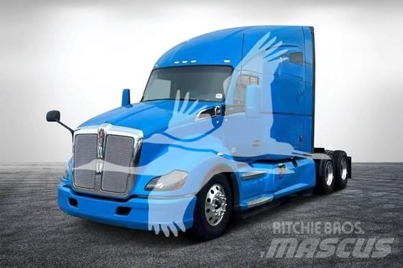 Kenworth T680 وحدات الجر