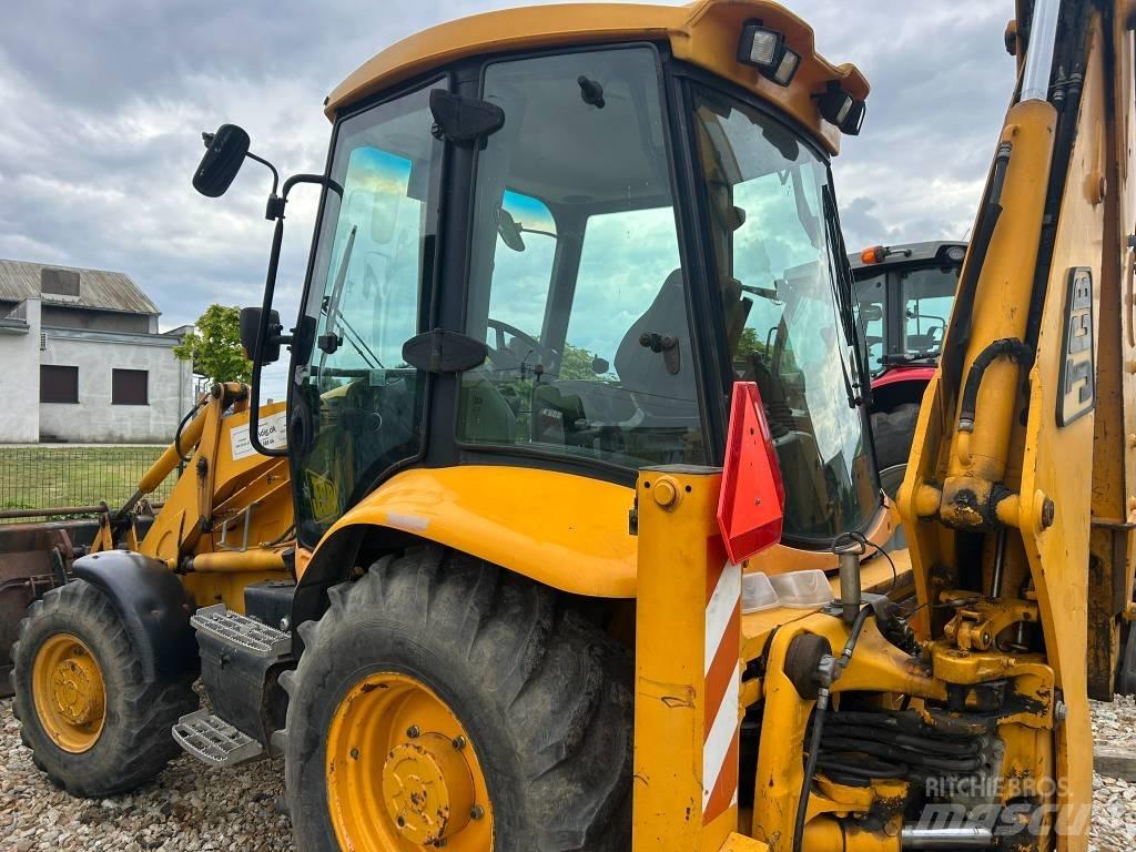 JCB 3 CX لوادر ذات جرافات عكسية