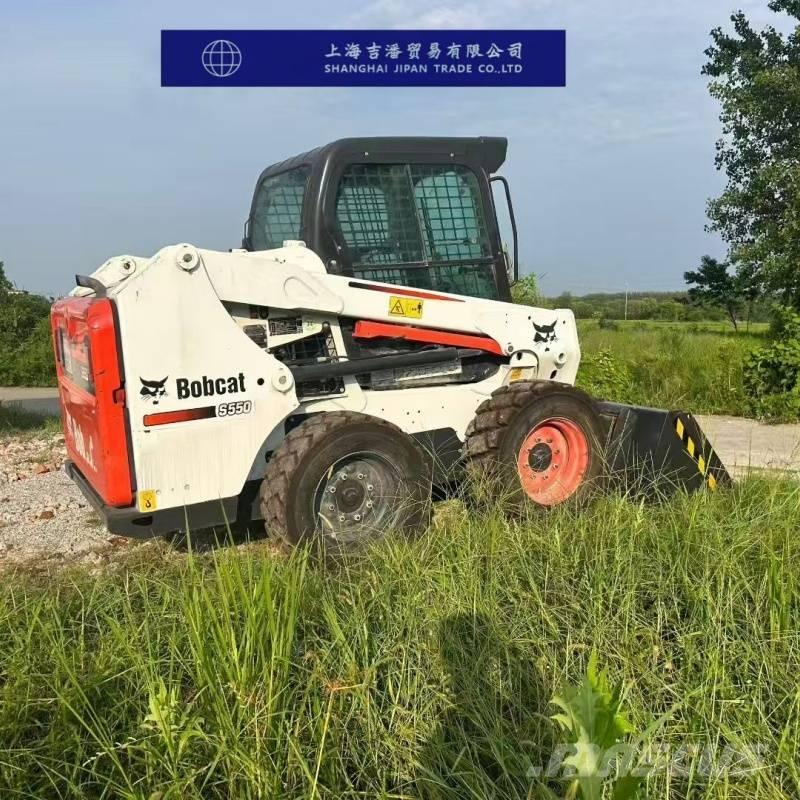 Bobcat S 550 لوادر انزلاقية التوجيه