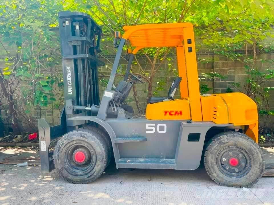 TCM FD 50 شاحنات الديزل