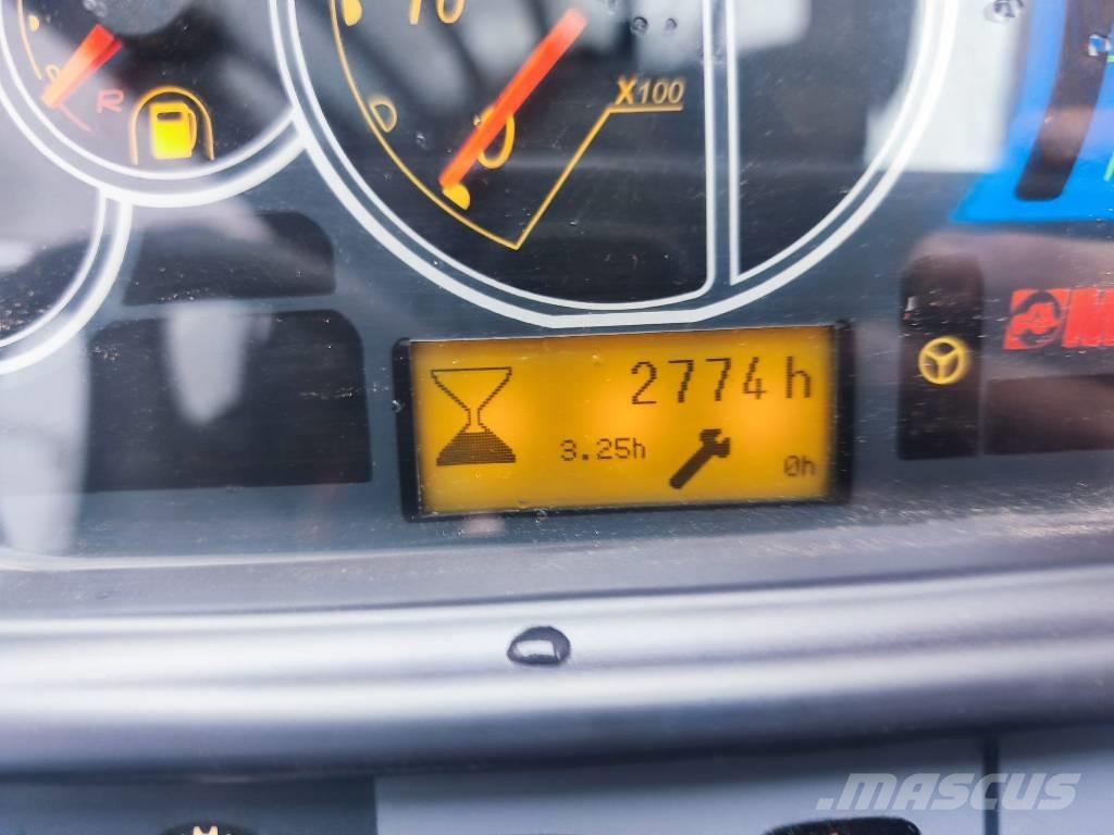 Manitou MT 1440 مناولات متداخلة