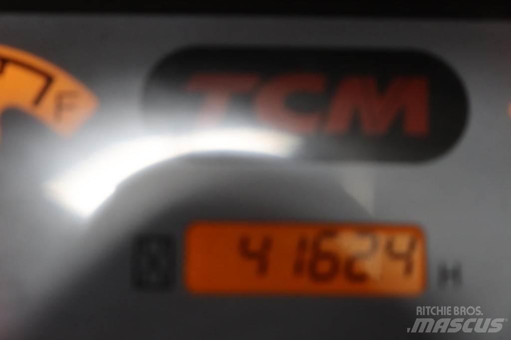 TCM FD50T2 شاحنات الديزل