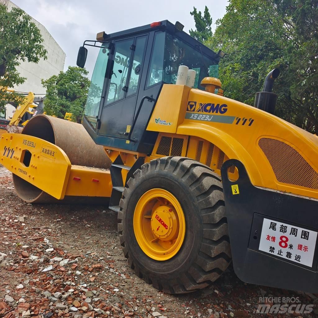 XCMG XS 223 J مداحل أحادية الأسطوانة