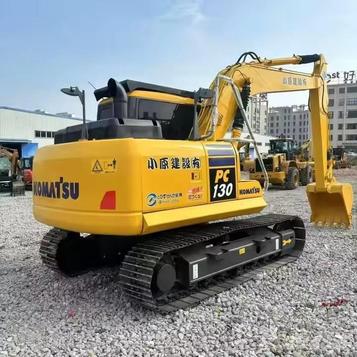 Komatsu PC 130 حفارات زحافة
