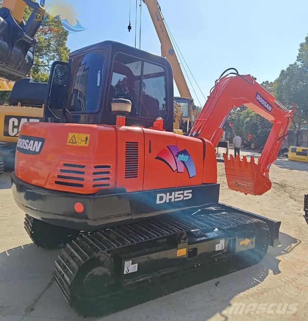 Doosan DH 55 حفارات صغيرة أقل من 7 طن (حفارات صغيرة)