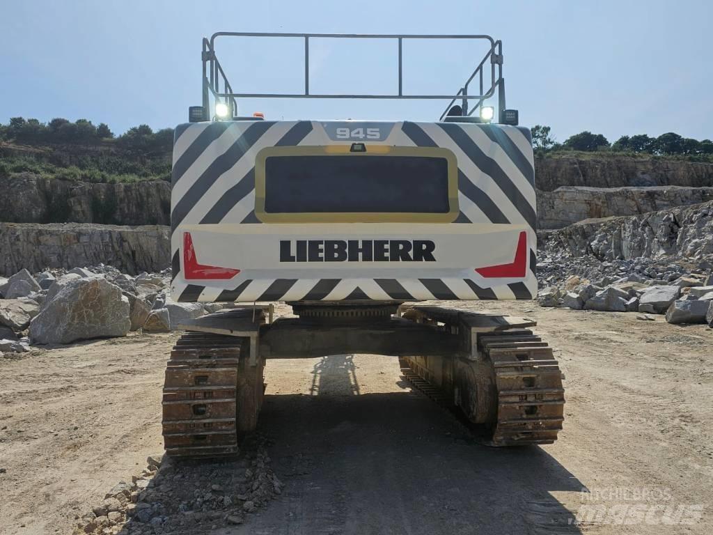 Liebherr R 945 حفارات زحافة