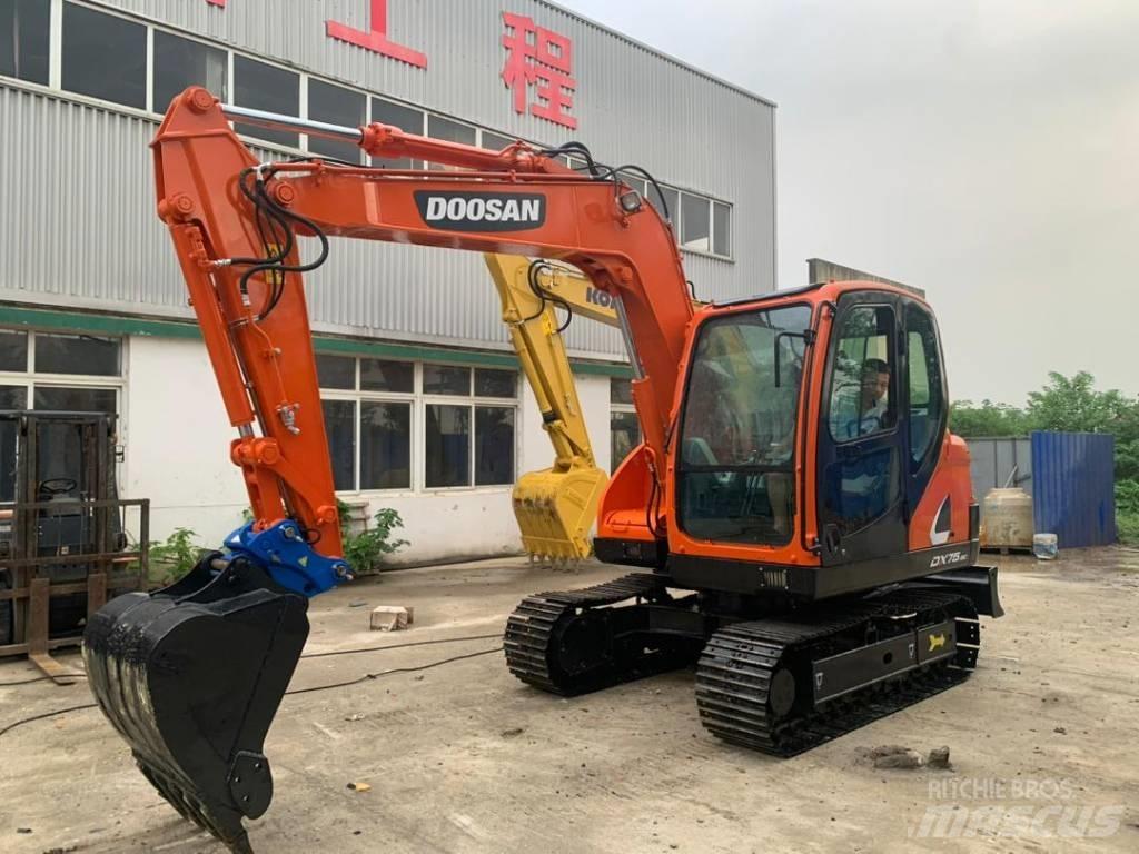 Doosan DX 75 حفارات وسط 7 طن - 12 طن