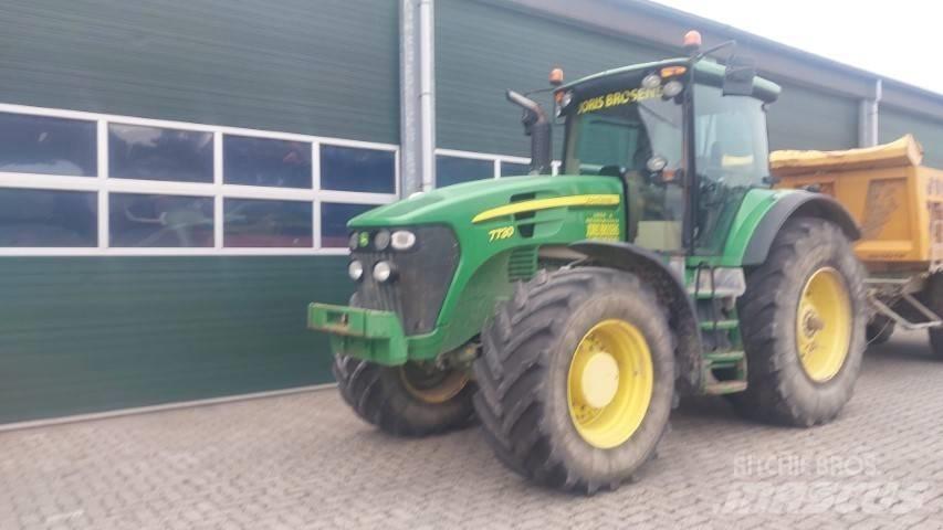 John Deere 7730 AS الجرارات