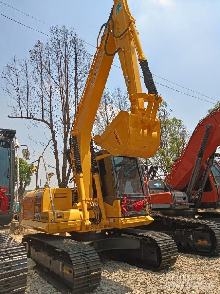 Komatsu pc130 حفارات زحافة