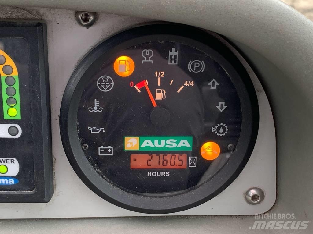 Ausa T 204 H معدات مناولة لأغراض الزراعة