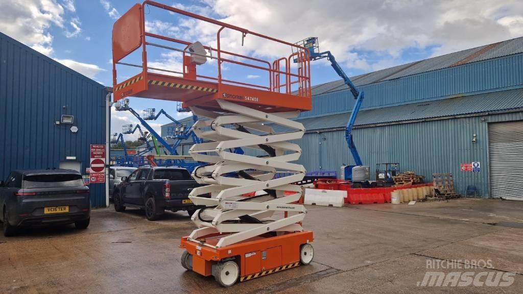 Snorkel S4740E رافعات مقصية الشكل