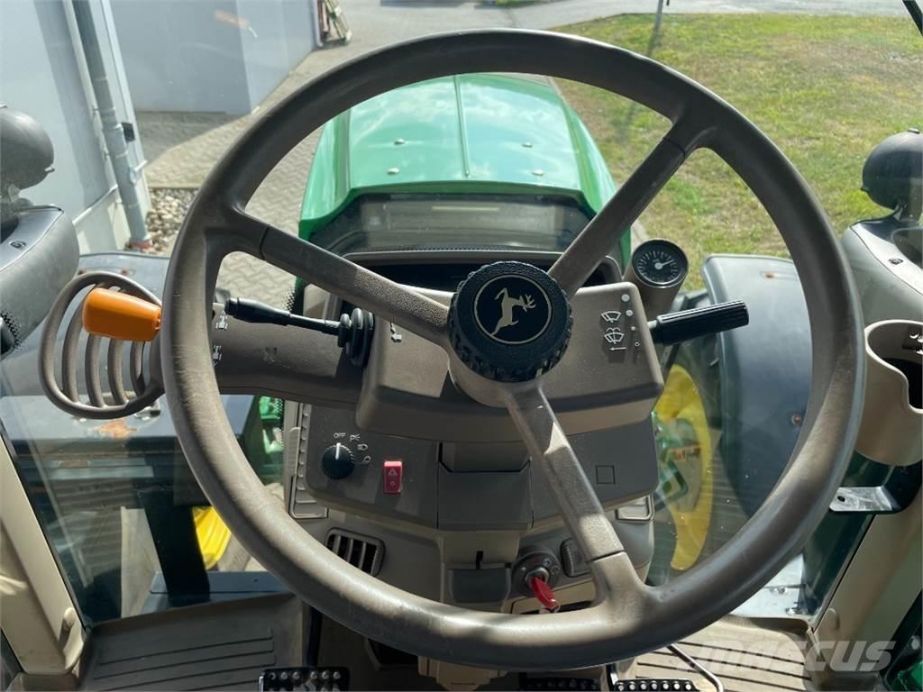 John Deere 6195M الجرارات