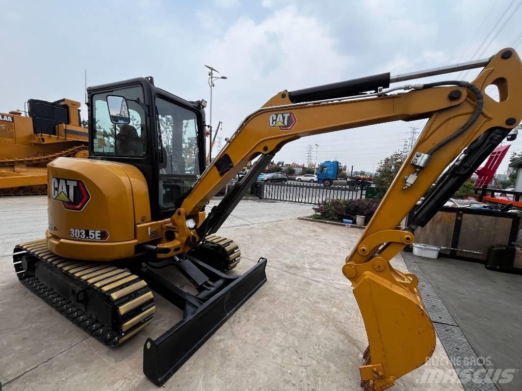 CAT 303.5 E حفارات صغيرة أقل من 7 طن (حفارات صغيرة)