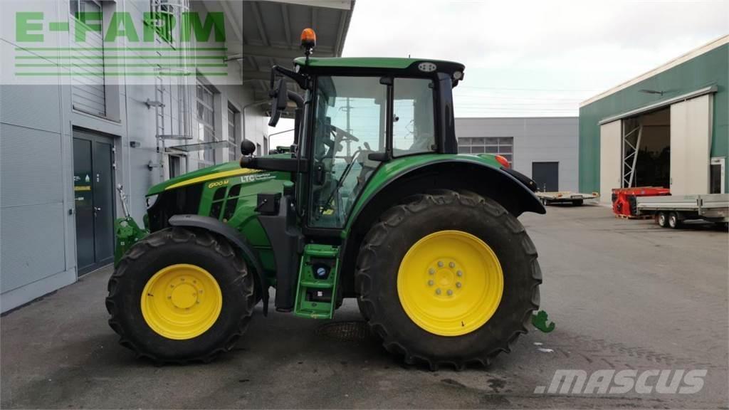 John Deere 6100M الجرارات