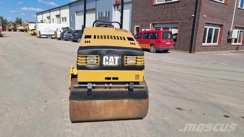 CAT CB 224 C مداحل ثنائية الاسطوانة