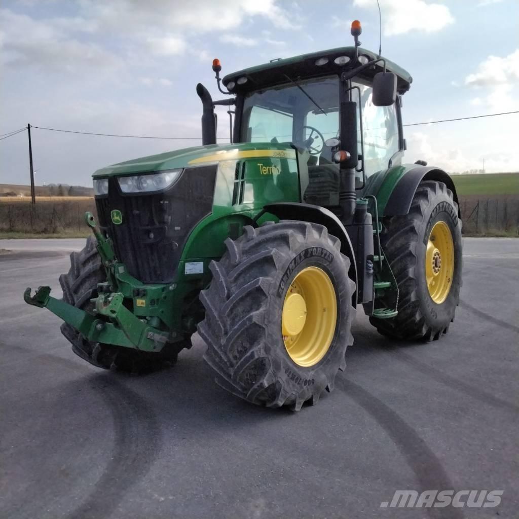 John Deere 7250 R الجرارات